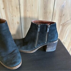 Lucky Brand Black Ankle Booties, double zipper, chunky heel 8.5